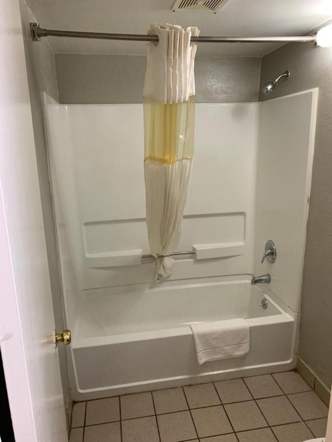 Governors Inn Shelby Luaran gambar